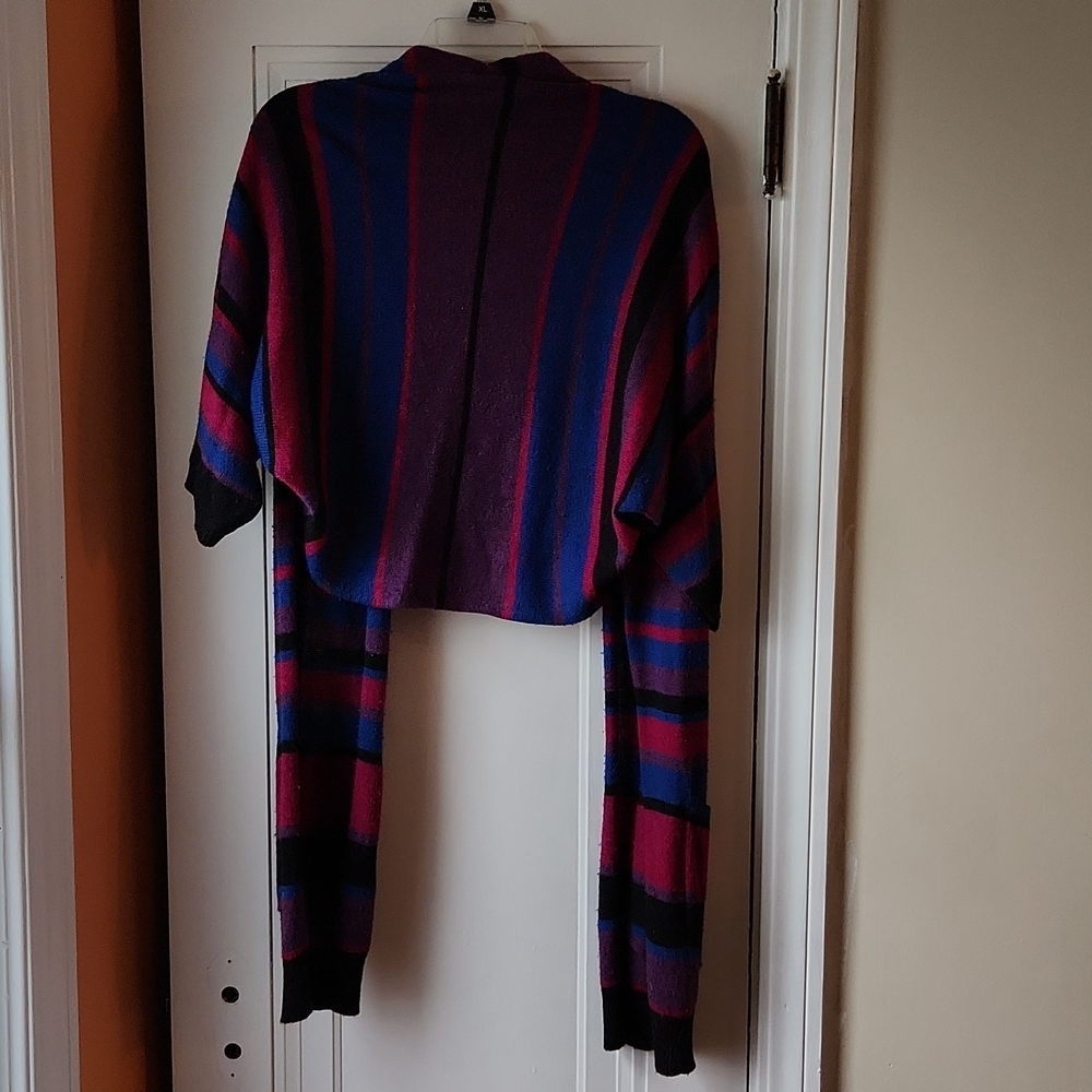 Cardigan - Picture 2 of 4